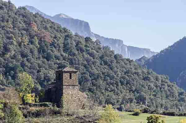 Huesca - Vio 5 - iglesia de san Vicente Mártir.jpg